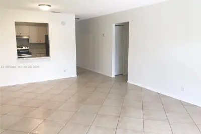 4118 NW 88th Ave #207, Coral Springs: photo 1 of 6