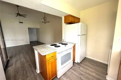 800 Independence Dr #800I, Homestead: photo 1 of 15