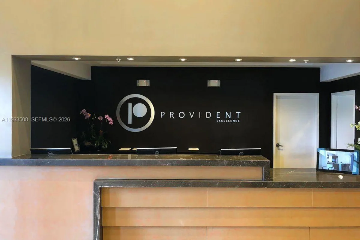 5300 NW 87th Ave #404, Doral: photo 1 of 25
