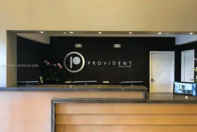5300 NW 87th Ave #404, Doral: photo 1 of 25