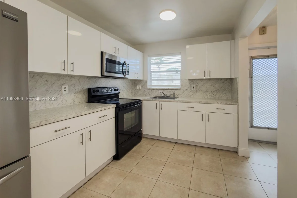 609 S State Rd 7 #1C, Margate: photo 1 of 29