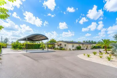 24655 SW 212th Ave, Homestead: photo 1 of 64