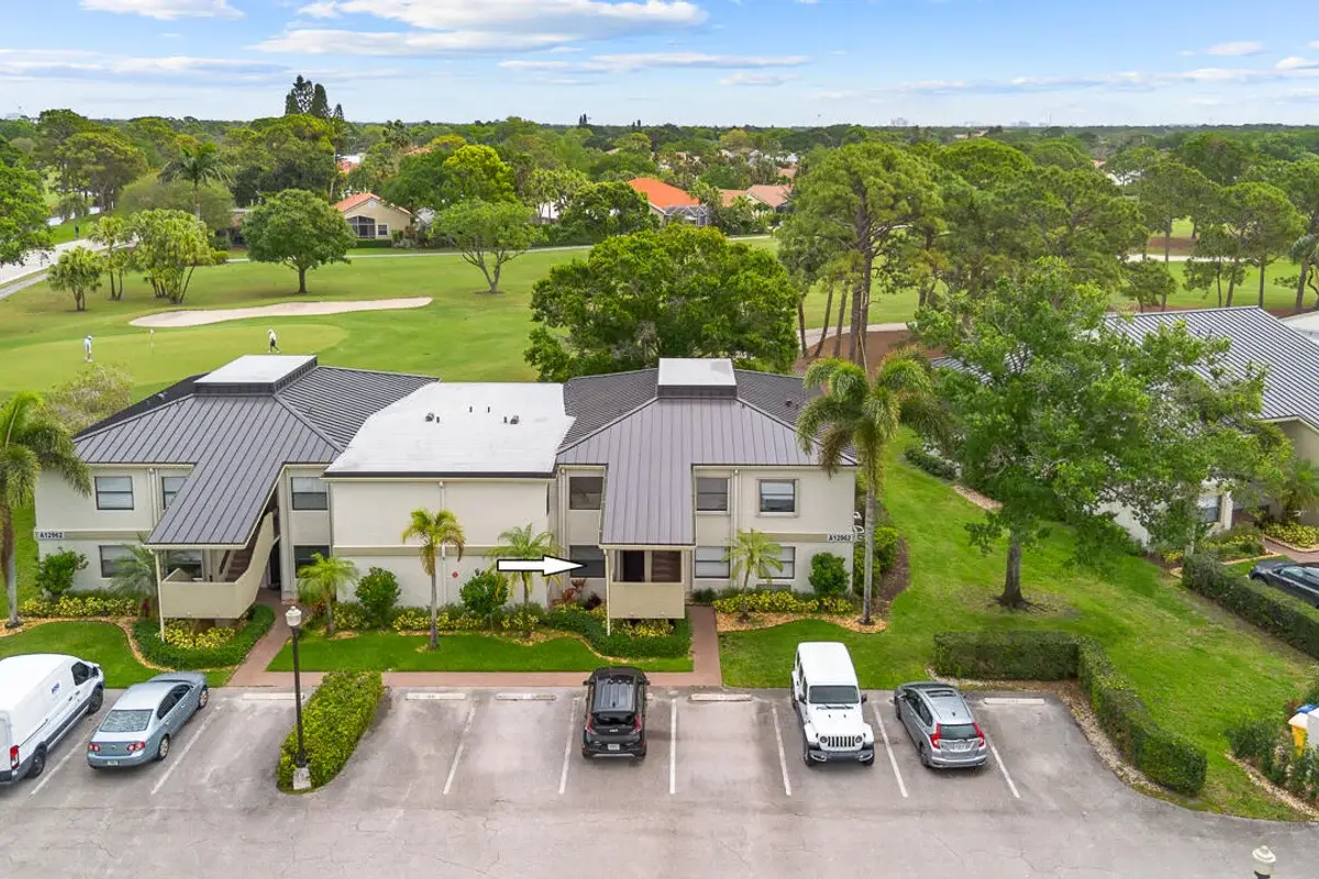 12962 Briarlake Dr #103, Palm Beach Gardens: photo 1 of 32