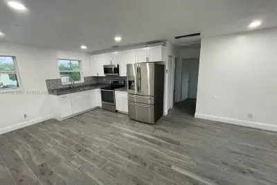 3906 SW 12th Ct #1-4, Fort Lauderdale: photo 1 of 7