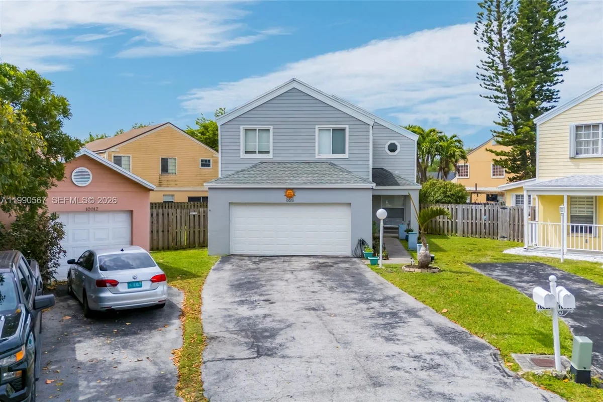 10020 SW 223rd Ln, Cutler Bay: photo 1 of 35