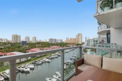 3029 NE 188th St #904, Aventura: photo 1 of 43