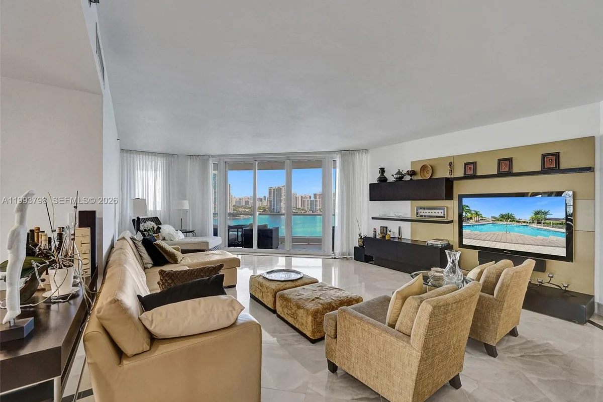 7000 Island Blvd #1207, Aventura: photo 1 of 56
