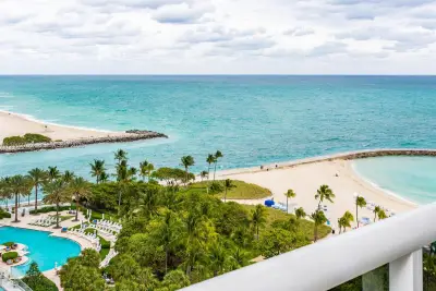 10275 Collins Ave #1107, Bal Harbour: photo 1 of 70