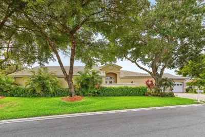 4510 Kensington Park Way, Lake Worth: photo 1 of 56