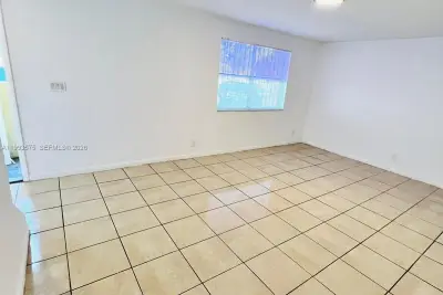 5721 Blueberry Ct #125, Lauderhill: photo 1 of 26