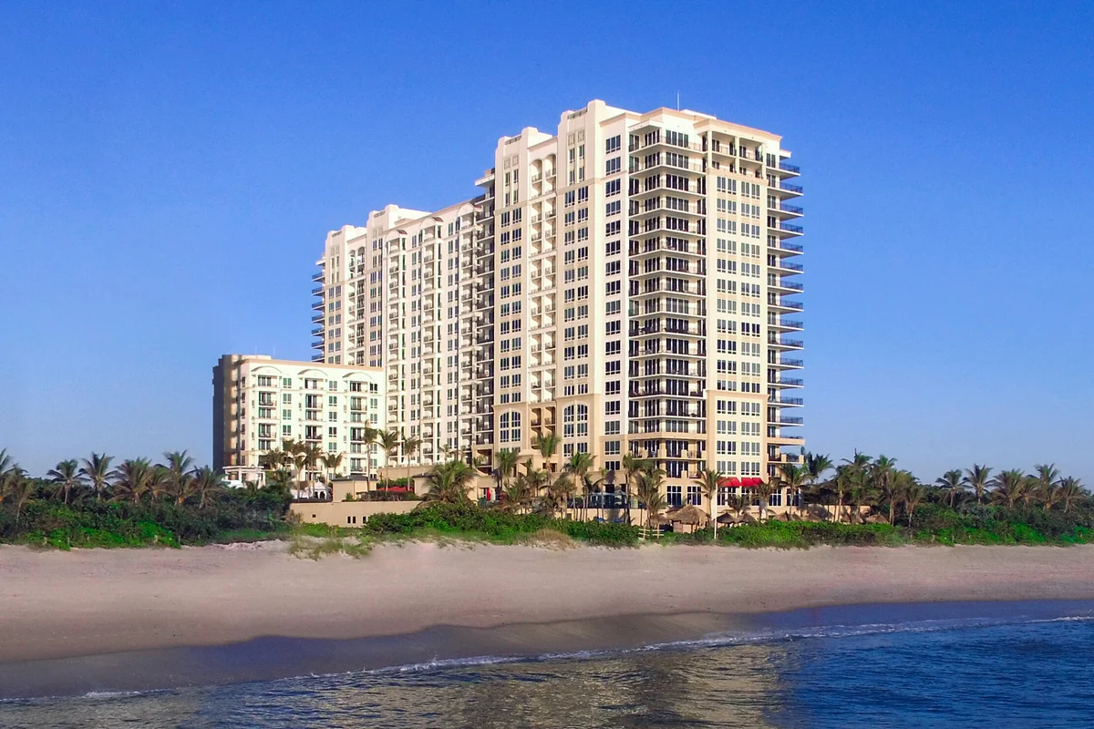 3800 N Ocean Dr, Riviera Beach: photo 1 of 51