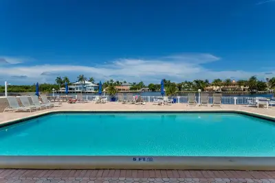 632 Snug Harbor Dr #D2, Boynton Beach: photo 1 of 39