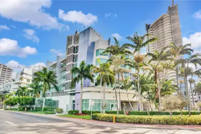 6305 Indian Creek Dr #3B, Miami Beach: photo 1 of 30