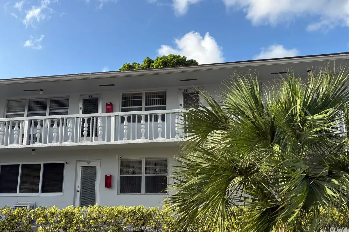 64 Sussex C, West Palm Beach: photo 1 of 22