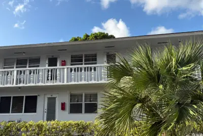 64 Sussex C, West Palm Beach: photo 1 of 22