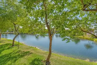 15430 SW 82nd Ln #625, Miami: photo 1 of 36