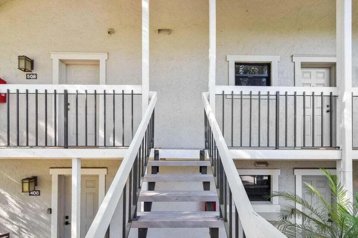 11863 Wimbledon Cir #508, Wellington: photo 1 of 12