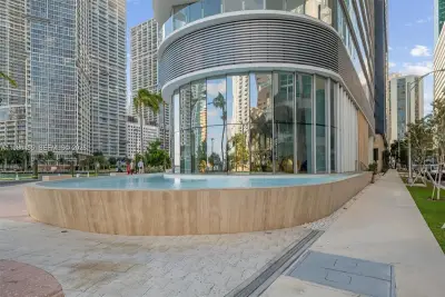 300 Biscayne Boulevard Way #3409W, Miami: photo 1 of 18