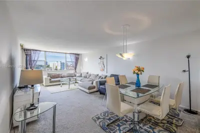 3180 S Ocean Dr #718, Hallandale Beach: photo 1 of 32