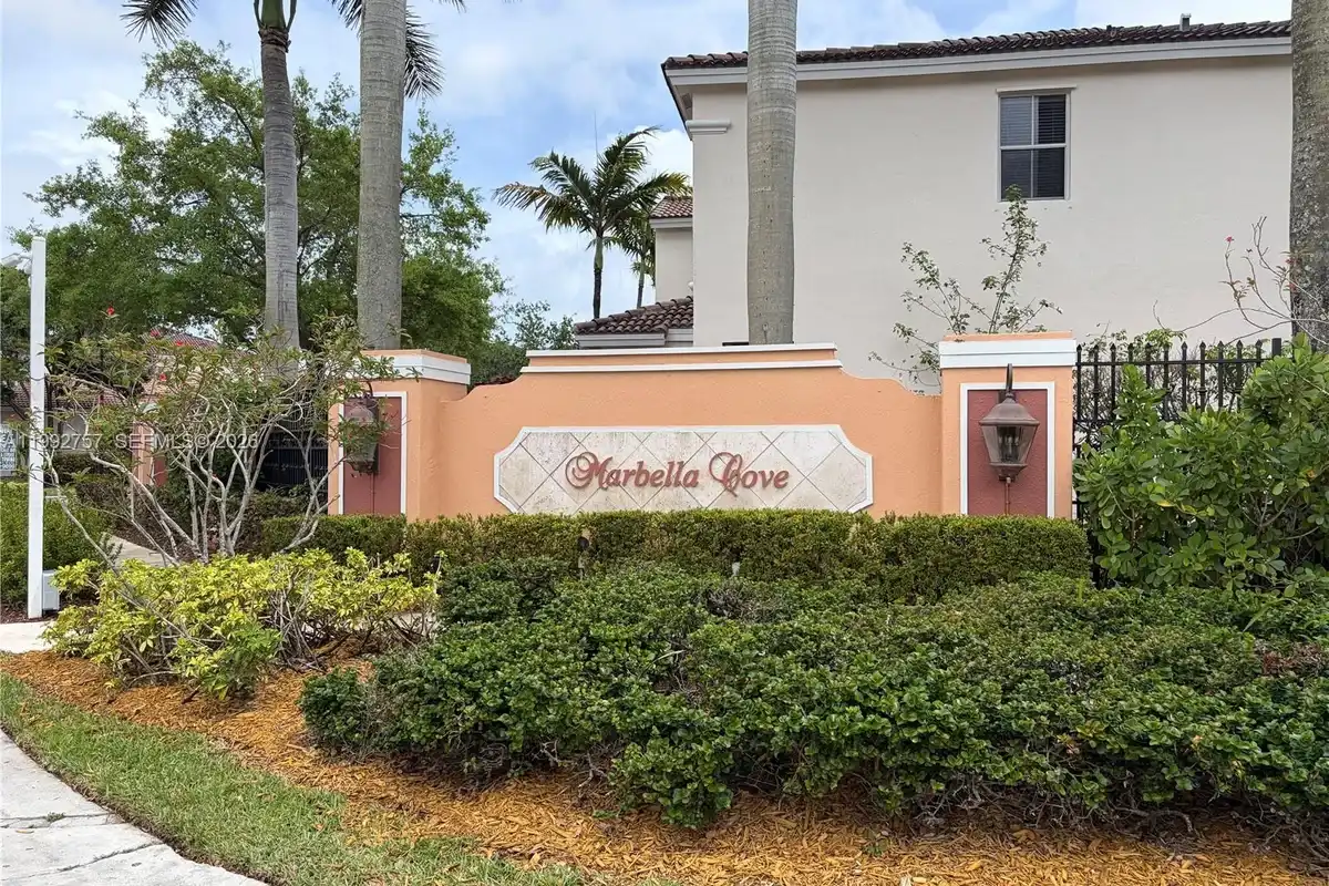 2281 NE 42nd Ave, Homestead: photo 1 of 42