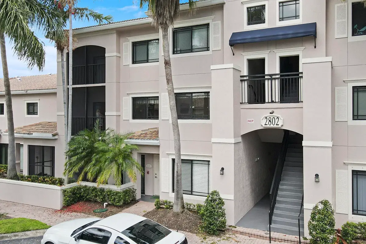 2802 Sarento Pl #204, Palm Beach Gardens: photo 1 of 19