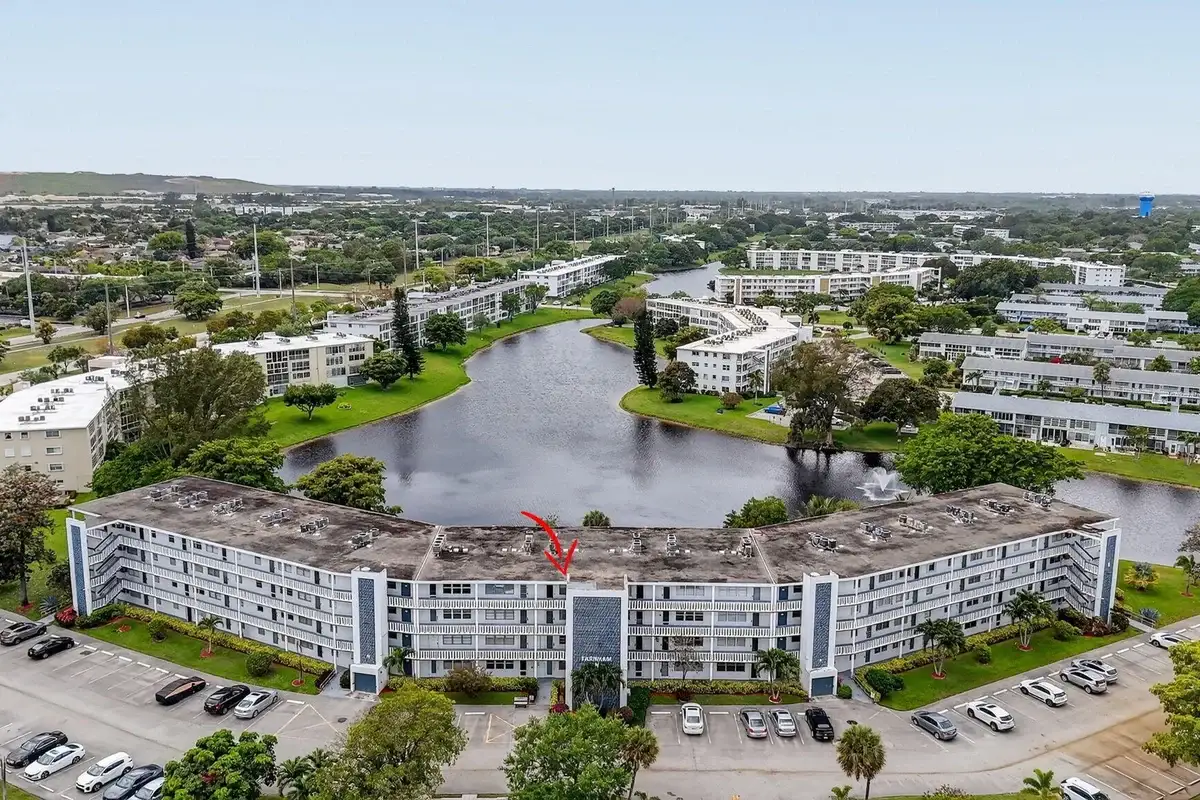2010 N Farnham N, Deerfield Beach: photo 1 of 83