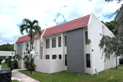 3199 Coral Hills Dr #2, Coral Springs: photo 1 of 23