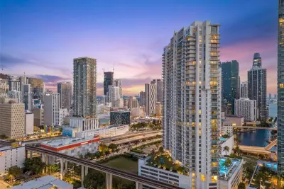 90 SW 3rd St #1105, Miami: photo 1 of 18