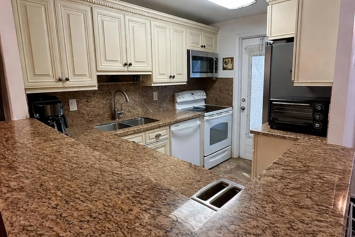 400 SE 10th St #202, Deerfield Beach: photo 1 of 22