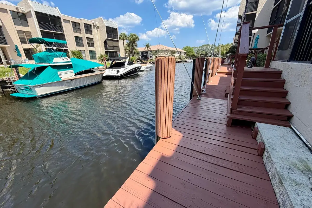 6 Royal Palm Way #102, Boca Raton: photo 1 of 23