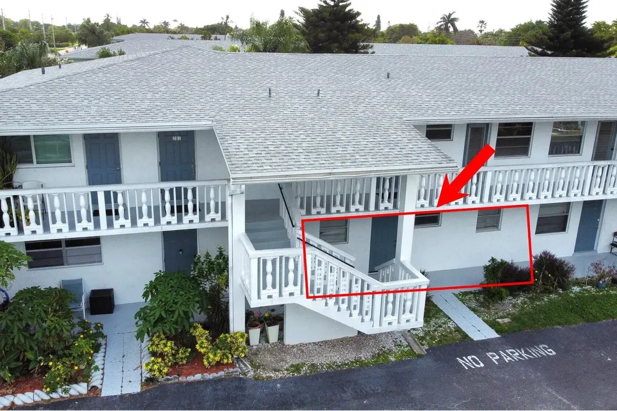 6560 Winfield Blvd #102, Margate: photo 1 of 19