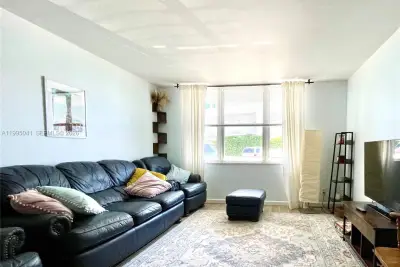 1913 S Ocean Dr #129, Hallandale Beach: photo 1 of 15