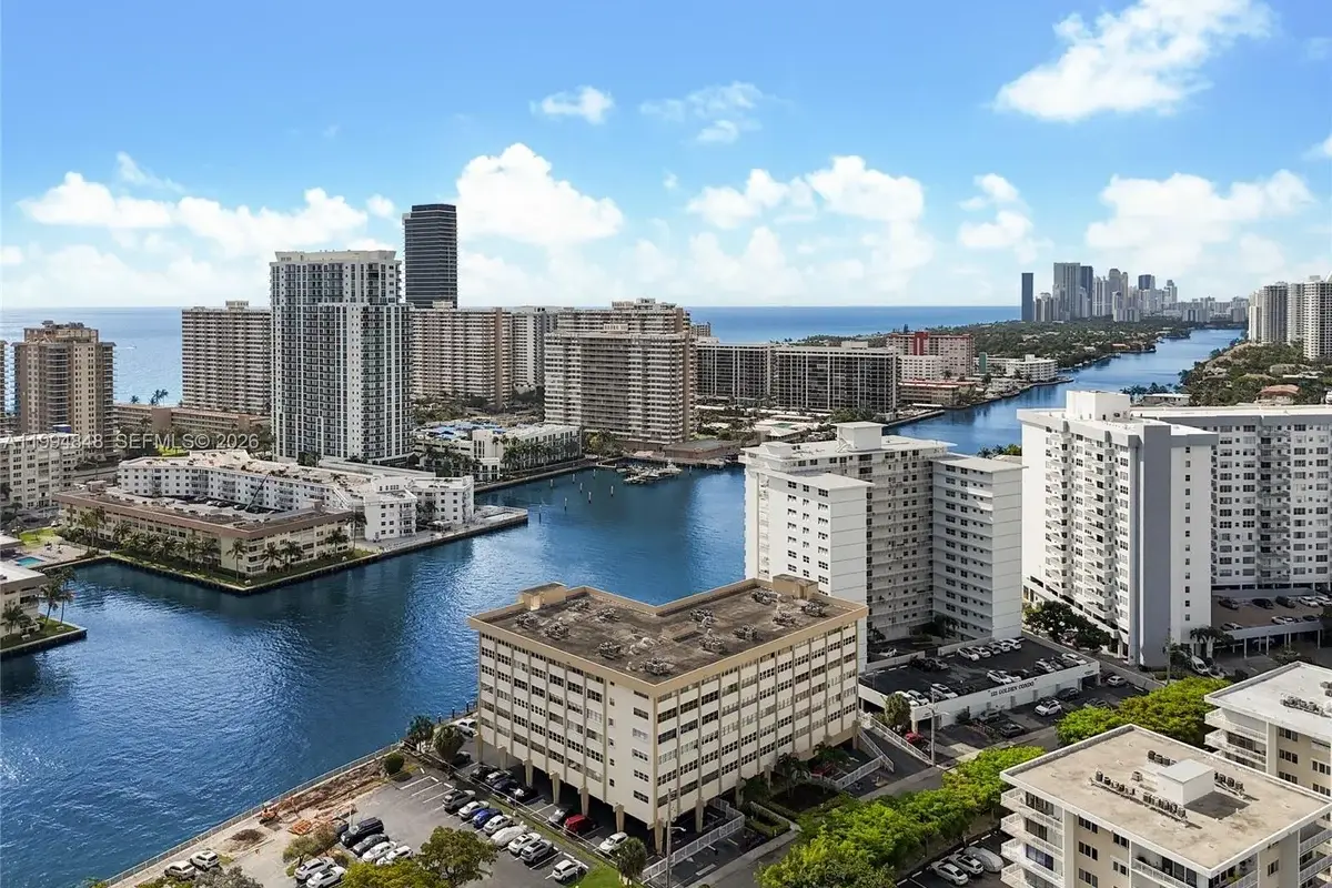 111 Golden Isles Dr #G4, Hallandale Beach: photo 1 of 24