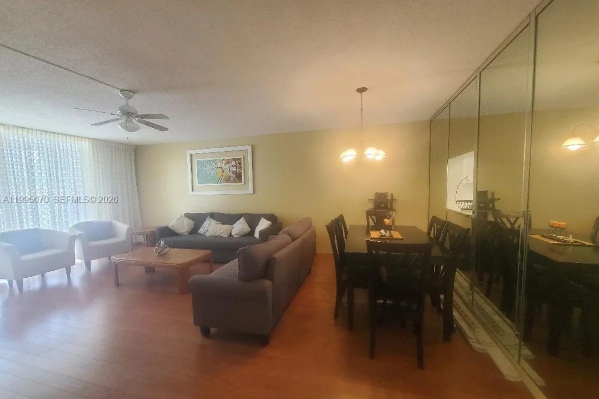 319 NE 14th Ave #207, Hallandale Beach: photo 1 of 18