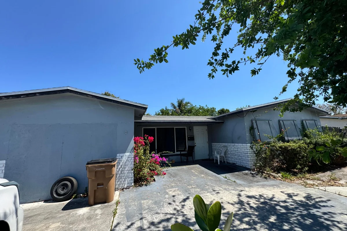 4310 NE 1st Ter, Pompano Beach: photo 1 of 6
