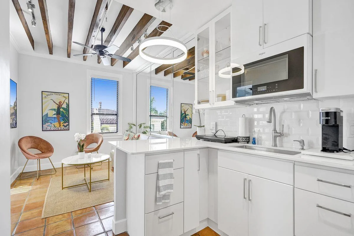 Condo in Palm Beach: photo 1 of 35