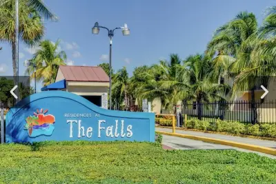 13917 SW 90th Ave #214b, Miami: photo 1 of 10
