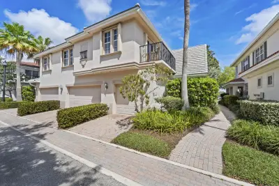 161 Evergrene Pkwy, Palm Beach Gardens: photo 1 of 45