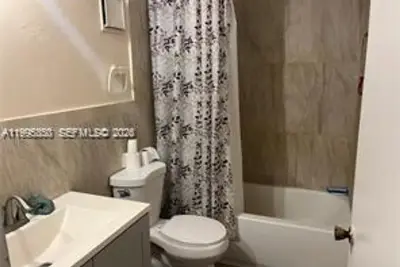 3301 NW 47th Ter #113, Lauderdale Lakes: photo 1 of 3