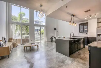 108 Lake Ave #202, Lake Worth Beach: photo 1 of 28