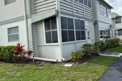 195 Monaco E, Delray Beach: photo 1 of 14