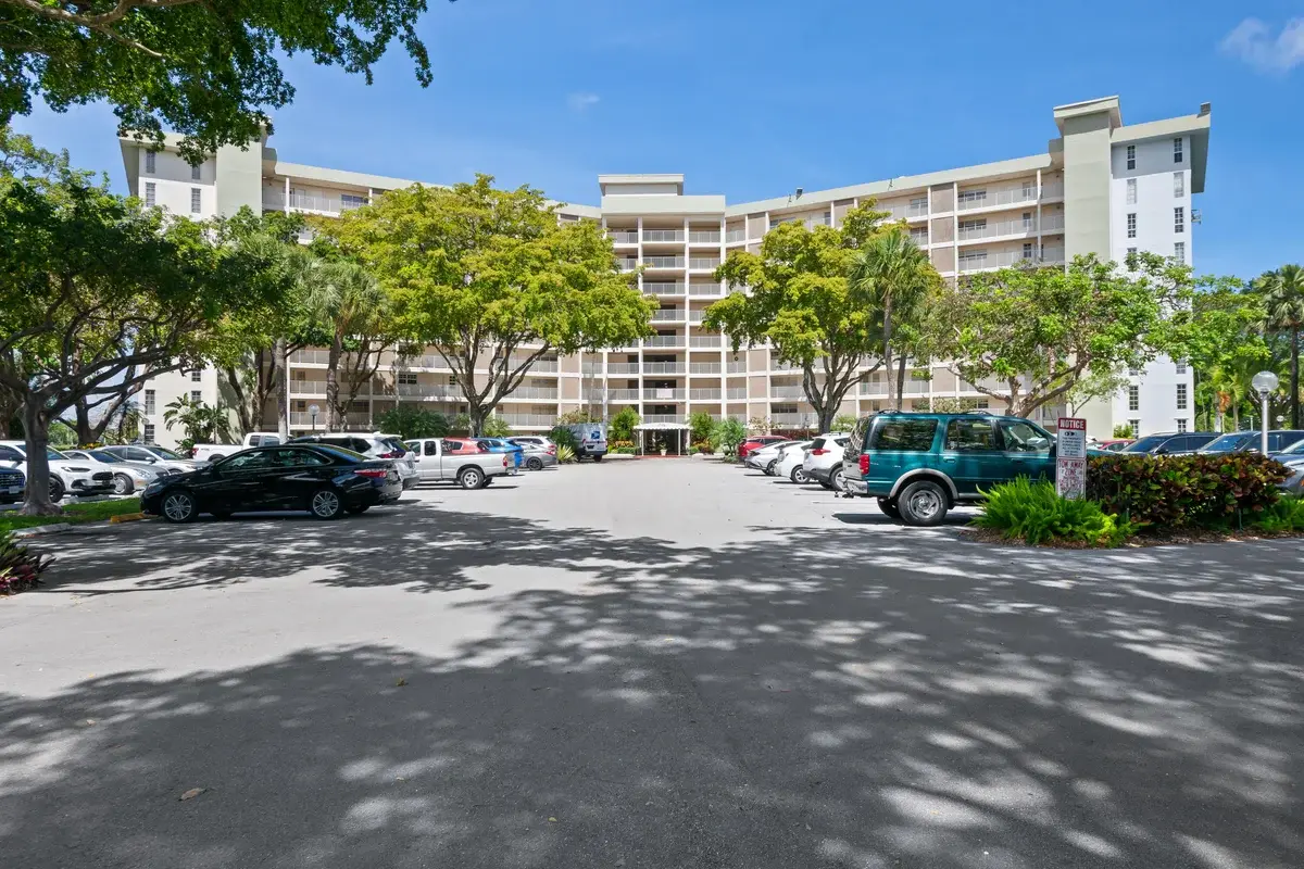 3051 N Course Dr #211, Pompano Beach: photo 1 of 25