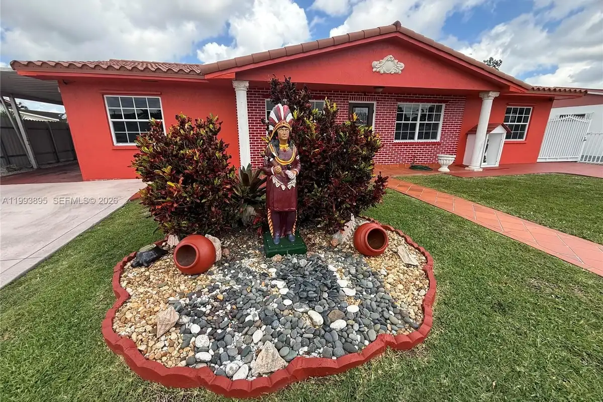 5223 NW 168th Ter, Miami Gardens: photo 1 of 60