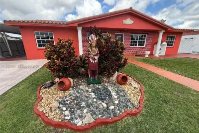 5223 NW 168th Ter, Miami Gardens: photo 1 of 60
