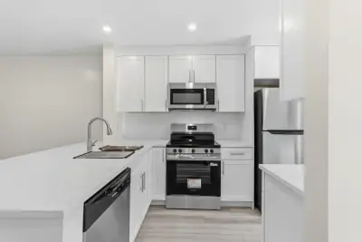 1461 S Ocean Blvd #106, Pompano Beach: photo 1 of 86