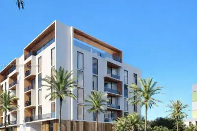 7860 NE Bayshore Ct #2D, Miami: photo 1 of 9