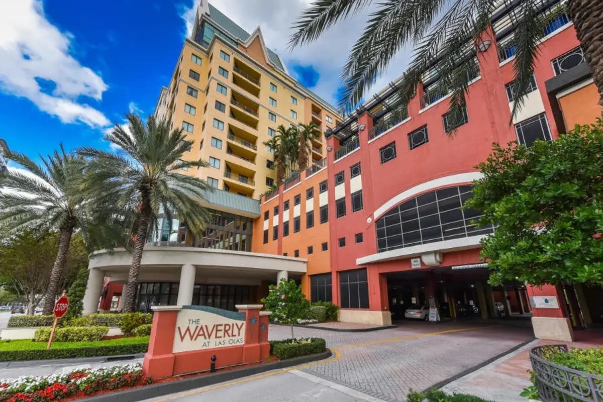 110 N Federal Hwy #908, Fort Lauderdale: photo 1 of 14