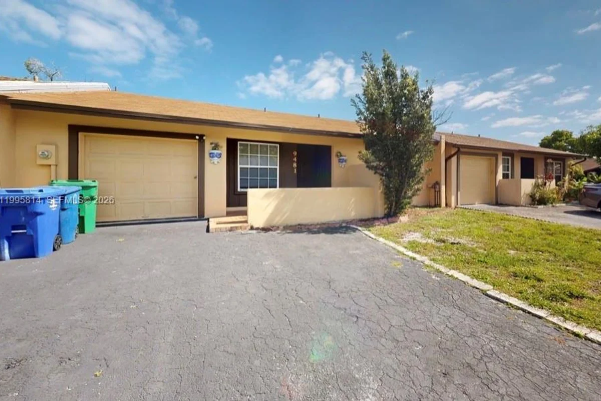 9481 W Fern Ln, Miramar: photo 1 of 12