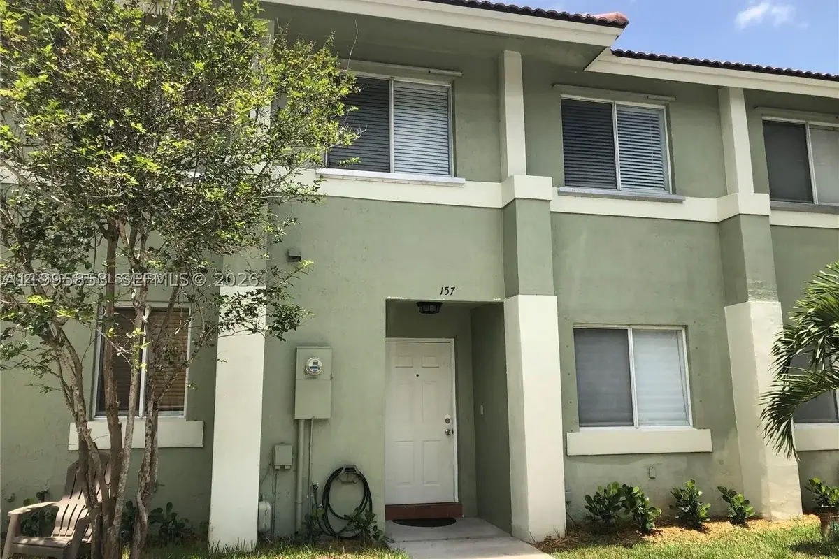 157 Hidden Ct Rd #I-48, Hollywood: photo 1 of 21