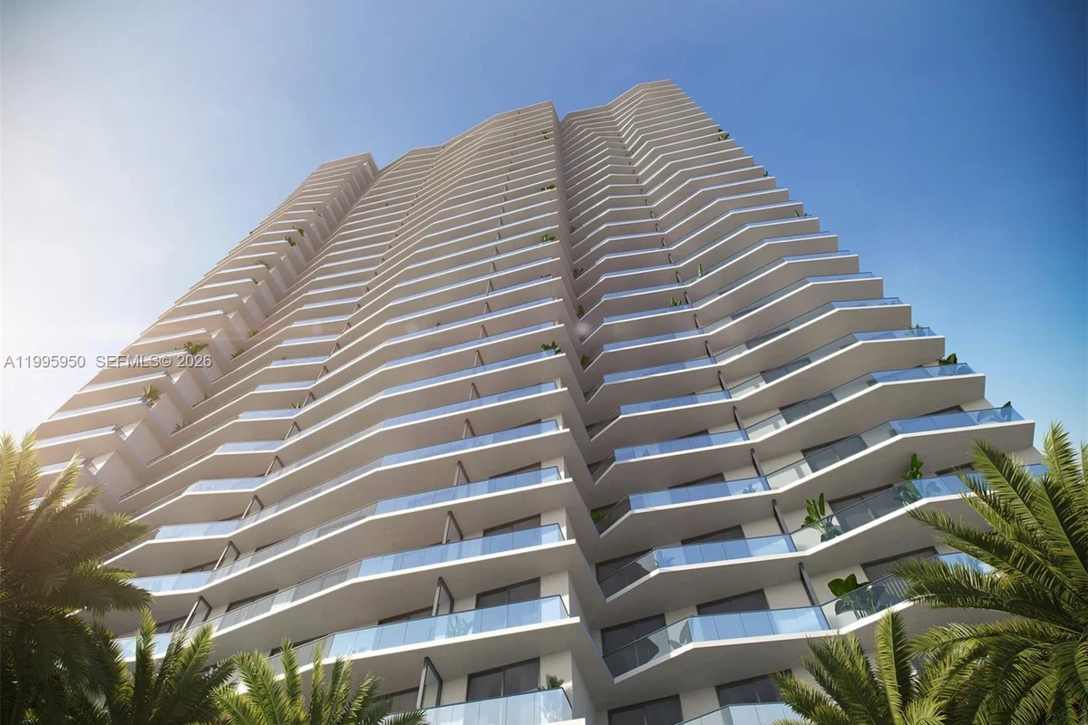 77 SE 5th St #2908, Miami: photo 1 of 73